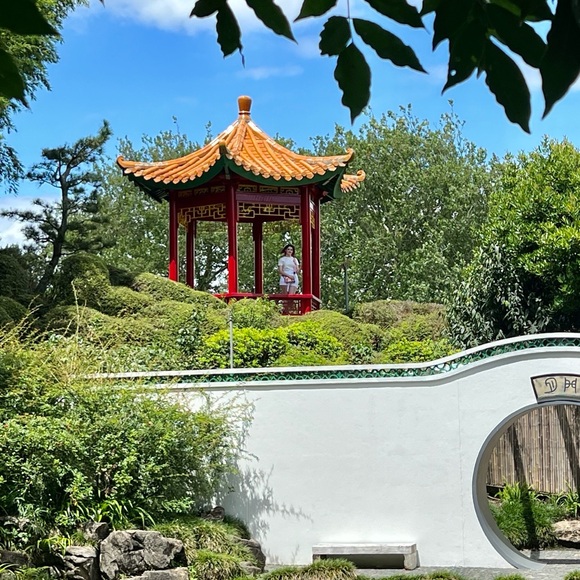 Meet your Posher, Lisa.  Hi everyone!! I hope u like my closet!! - Picture 3 of 16